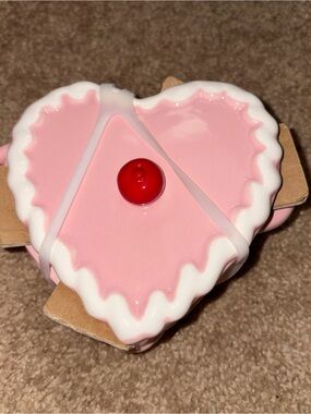 Heart shaped baking dish